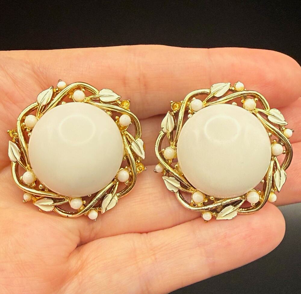 Vintage Coro Clip On Earrings White Cabochon Gold Tone Leaf Wreath Repair